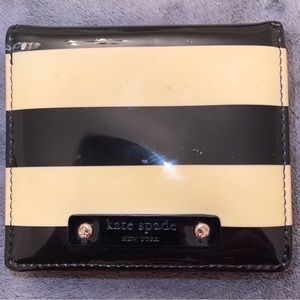 Kate Spade New York Black Cream Stripe Serenade Penn Valley Wallet Cardholder